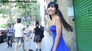 Daring Asian Get Naked in the City!
